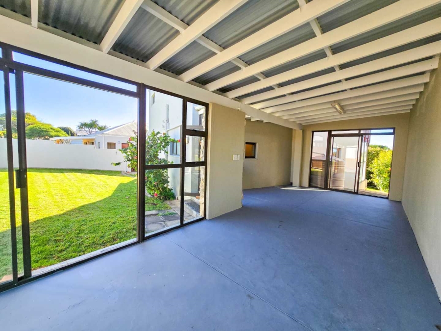 4 Bedroom Property for Sale in Stilbaai Wes Western Cape